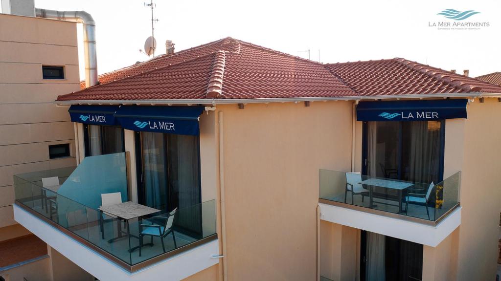 La Mer Apartments - 11