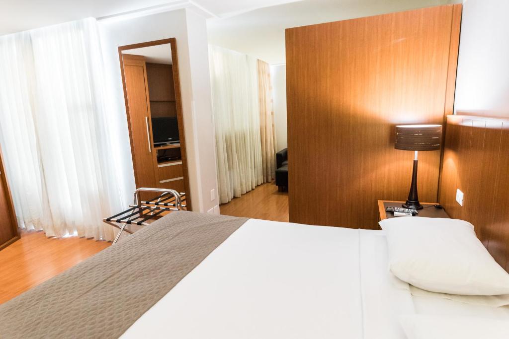  Hotel Boulevard