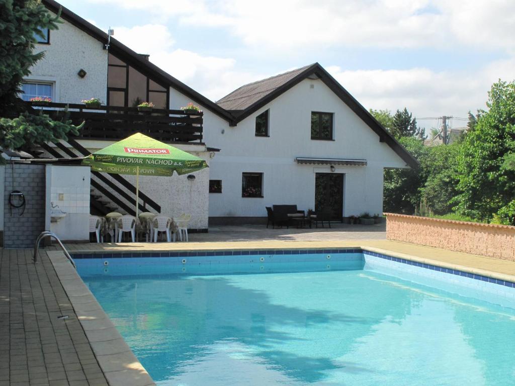 Bazén v ubytování Apartmán Real nebo v jeho okolí