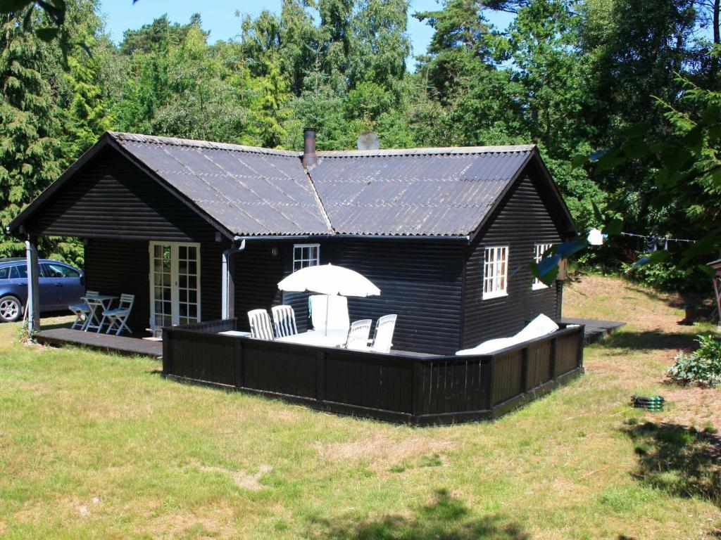 Snogebækにある4 person holiday home in Nexの家