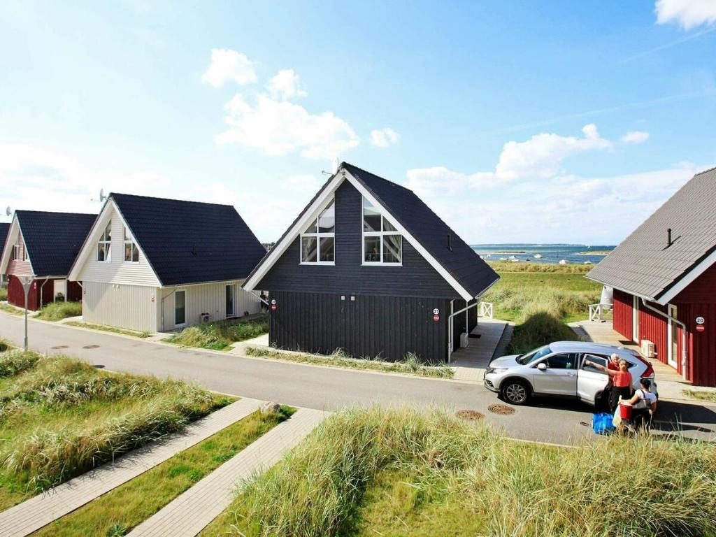 Three-Bedroom Holiday home in Wendtorf 2