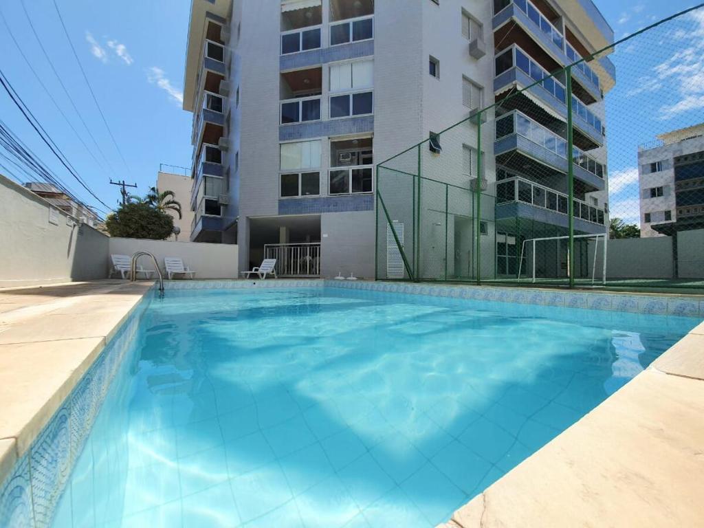 Basen w obiekcie Apto com 3 quartos c/piscina 300mts Praia do Forte Cabo Frio lub w pobliżu