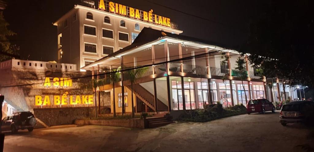 Afbeelding uit fotogalerij van A Sim ba be lake hotel in Bak Kan