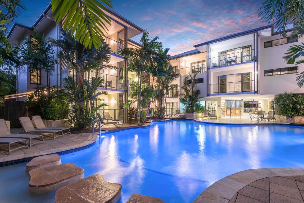Bazén v ubytování Shantara Resort Port Douglas - Adults Only Retreat nebo v jeho okolí
