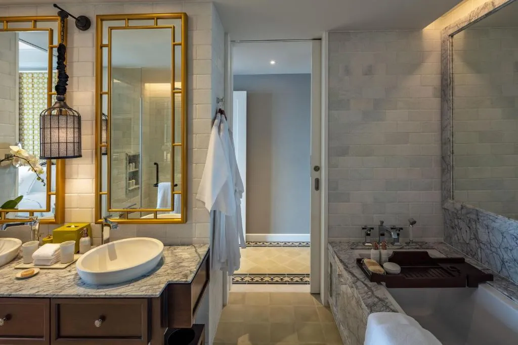 Deluxe Twin Room with River View