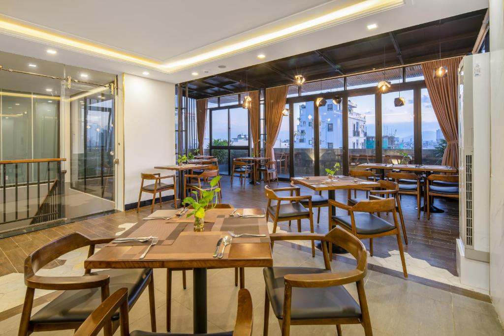 Posezení v ubytování Platinum Danang Hotel