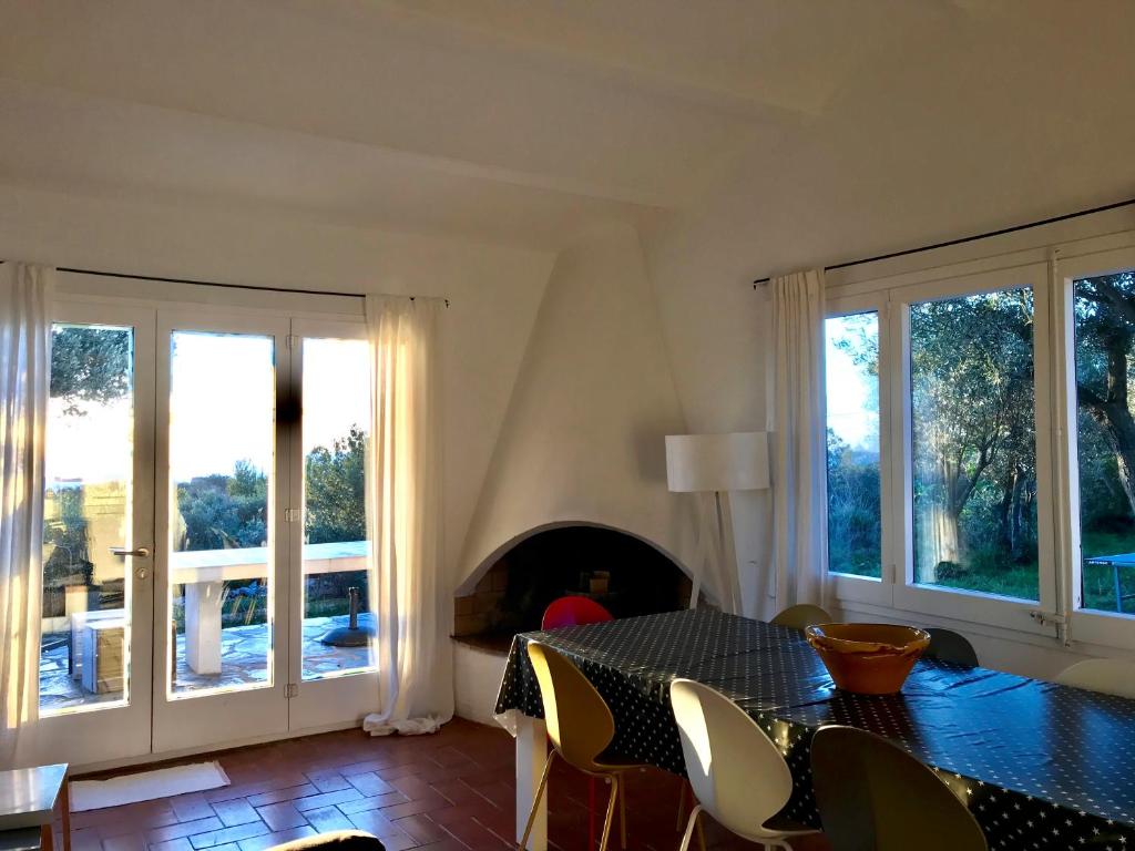 Fotografie z fotogalerie ubytování Maison de pêcheur superbe vue mer, grand jardin v destinaci Cadaqués