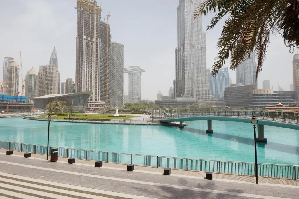 Fantastay Exotic 3 Bdr Duplex Villa with Fountain Views in Downtown Dubai, Dubai, Emiratele Arabe Unite