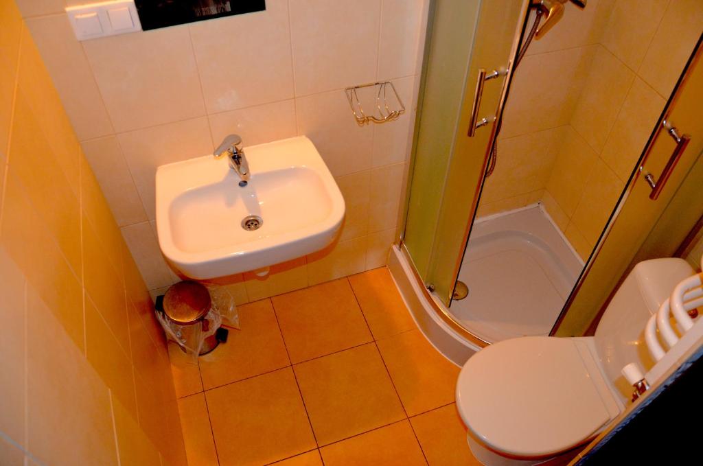 Ośrodek Wypoczynkowo-Szkoleniowy HALNY - Chambre Double Avec Salle De Bains Privative