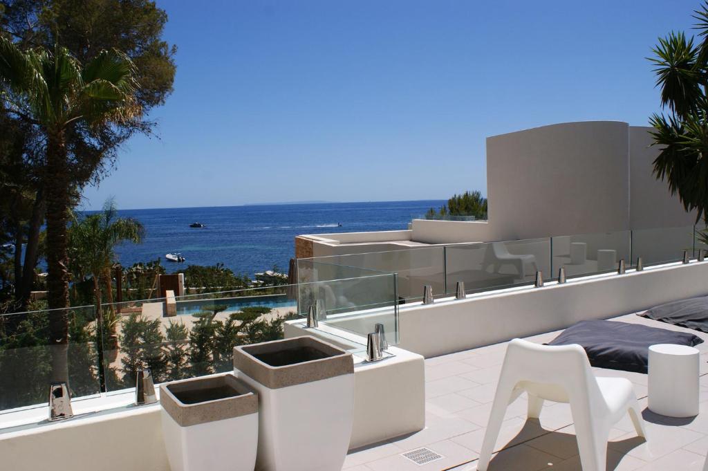 Exclusive 9 Bedroom Villa with Beach Access, Ibiza Villa 1029 ...
