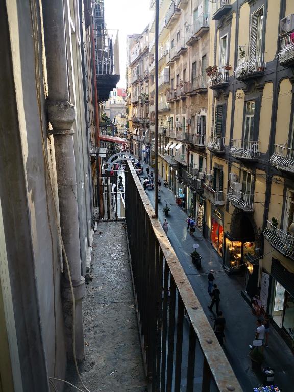 Casa Cupiello Via Chiaia - Casa Vacanze ad uso Esclusivo - 9