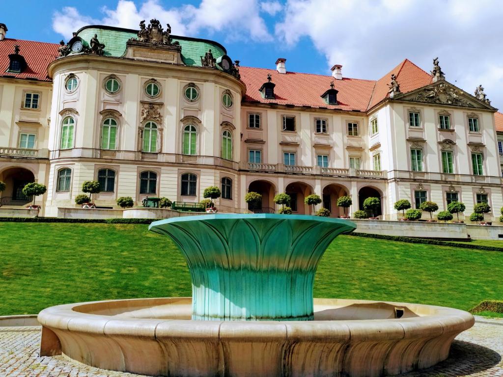 Budova, v ktorej sa apartmán nachádza
