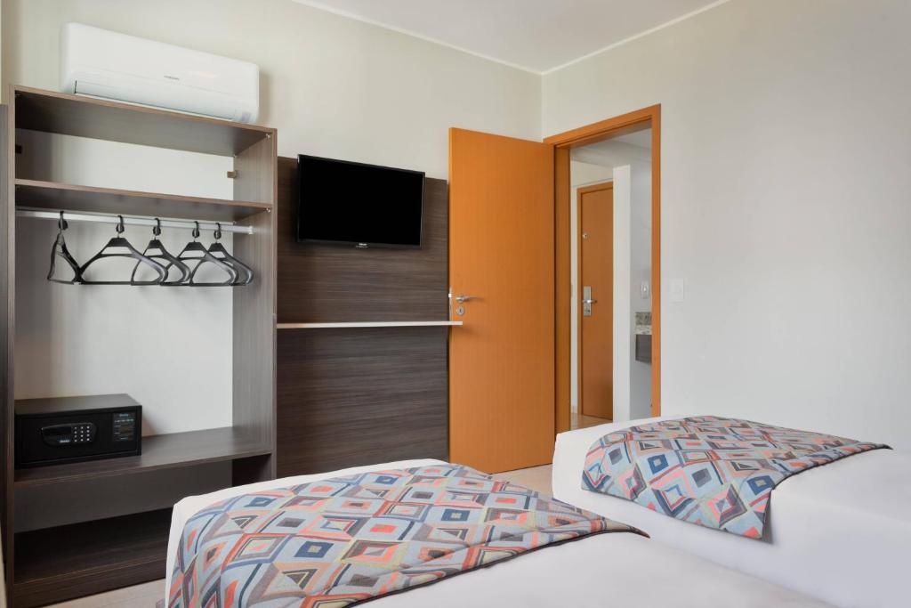  Wyndham Olímpia Royal Hotels