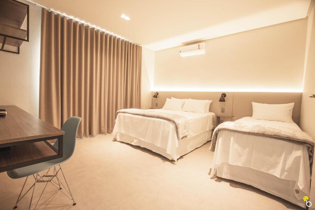  NAIM Hotel