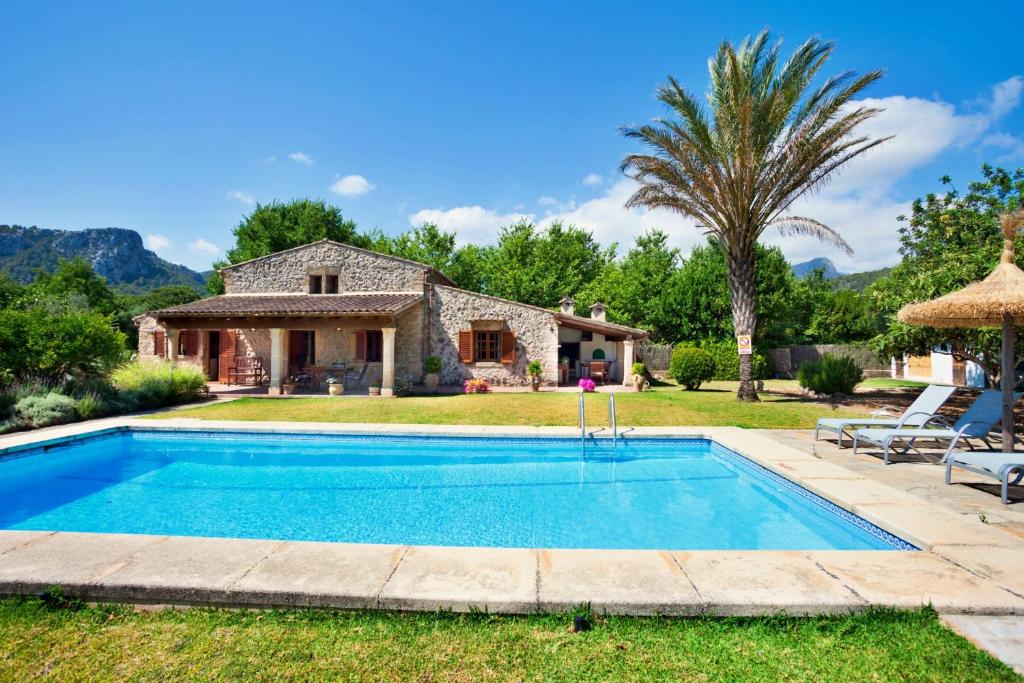 Bazén v ubytování Finca Gloria by Sealand Villas nebo v jeho okolí