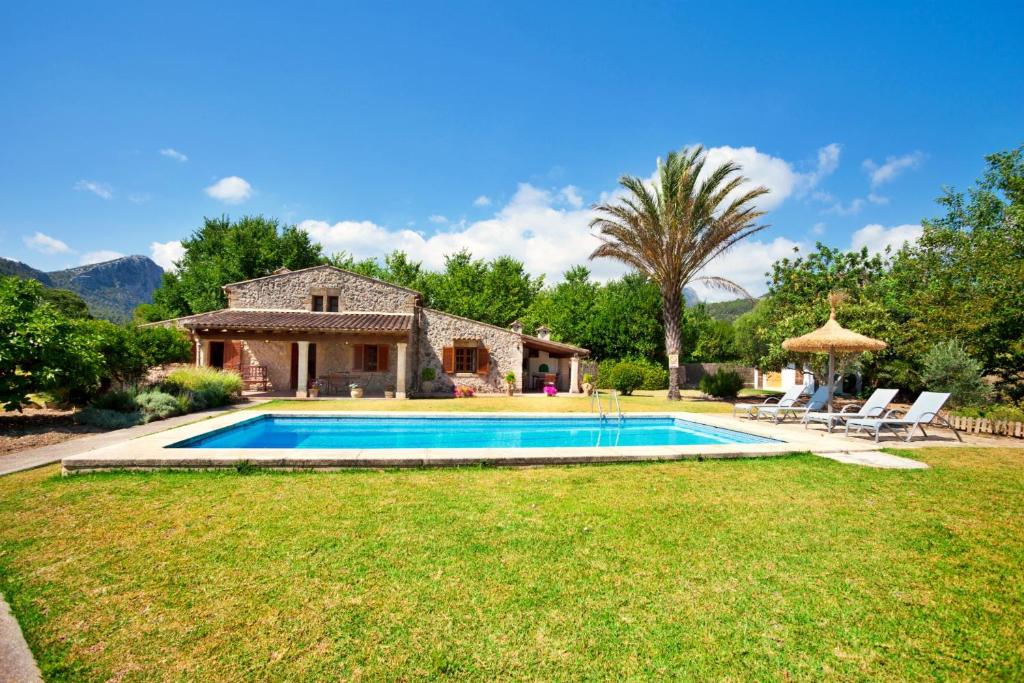 Bazén v ubytování Finca Gloria by Sealand Villas nebo v jeho okolí