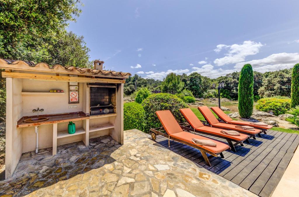 A garden outside Villa Pontarro by Sealand Villas