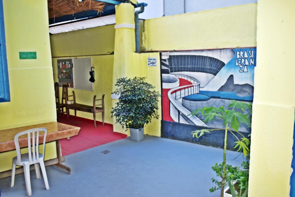  Brasileranza Hostel