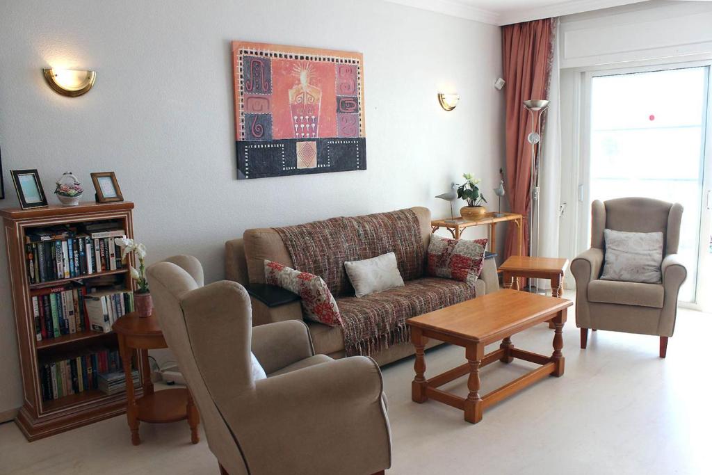 Hacienda Beach - Two-Bedroom Apartment With Sea View (4-6 Adults)