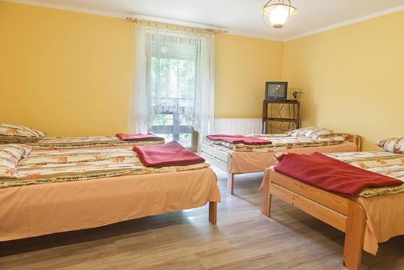 Ośrodek Wypoczynkowo-Szkoleniowy HALNY - Chambre Quadruple Avec Salle De Bains