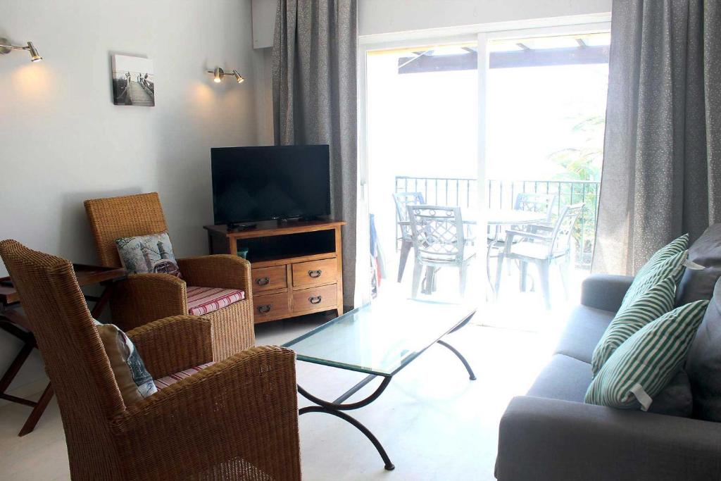 Hacienda Beach - Apartment With Sea View