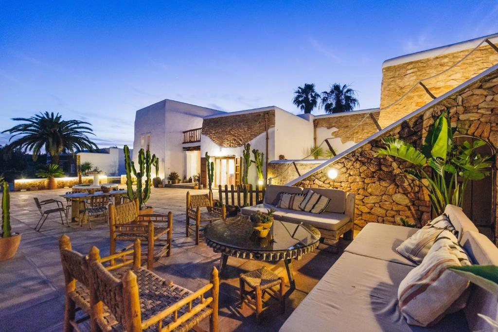 Elegant Villa with Private Pool & Hot Tub, Ibiza Villa 1010 ...