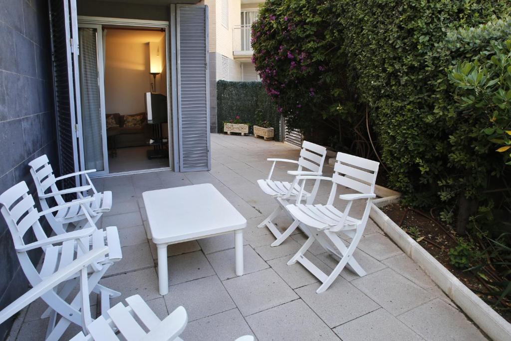 Fotografie z fotogalerie ubytování AT117 Planta baja con piscina, airco y a unos pasos de la playa v destinaci Torredembarra