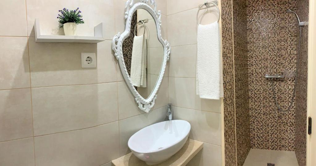 Koupelna v ubytování Suites Inn Lagos