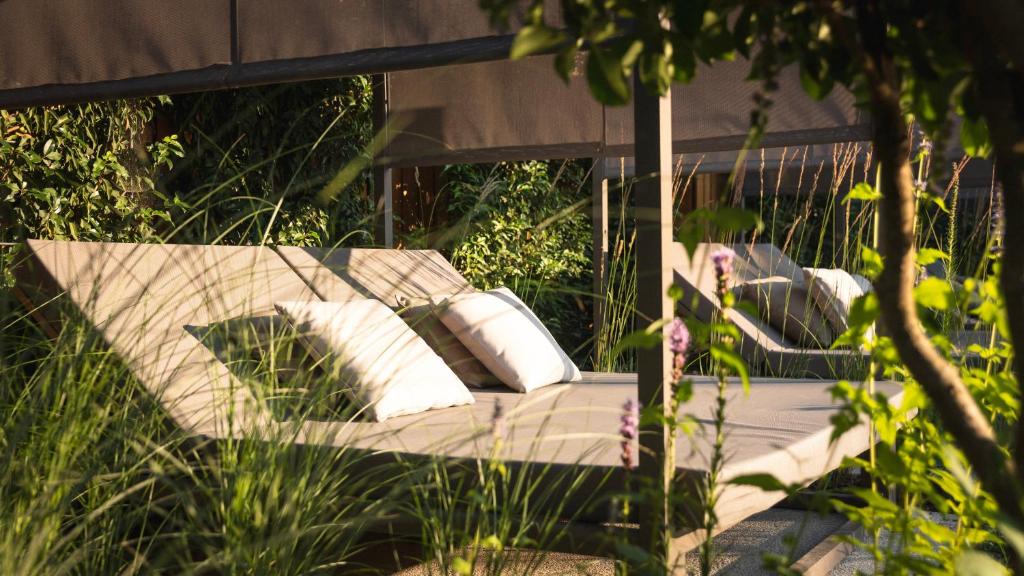 Zahrada ubytování Le Parc Hôtel Obernai & Yonaguni Spa