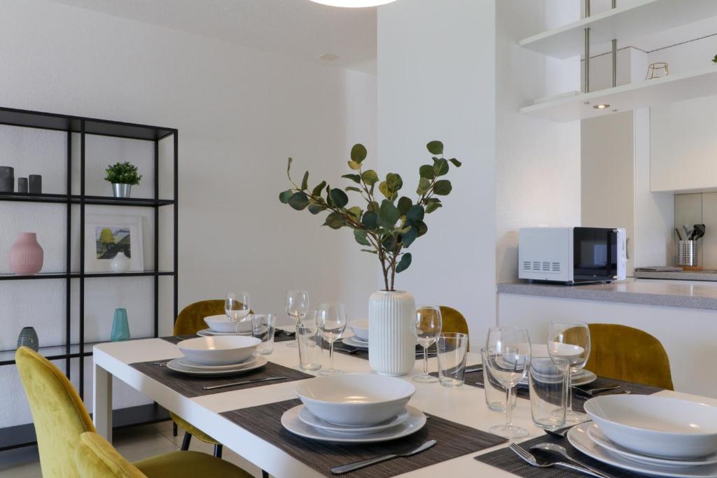 Kuchyň nebo kuchyňský kout v ubytování Nice apartment ideally located in Martigny