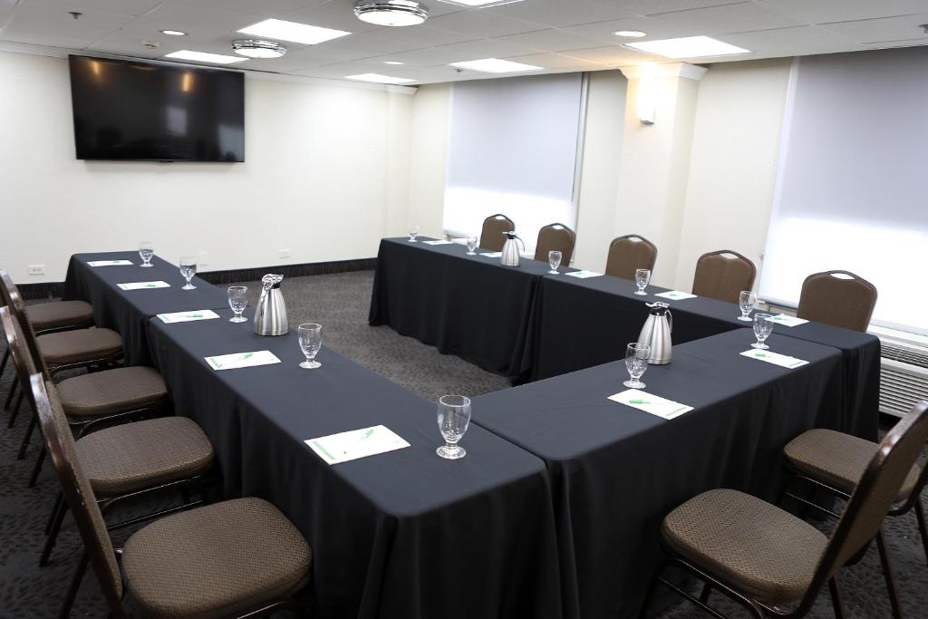 Holiday Inn O'Hare Area by IHG photo