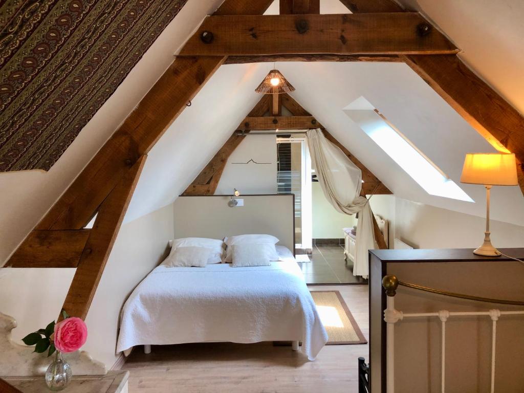 Le Grenier du Jardin - Family Room With Private Bathroom