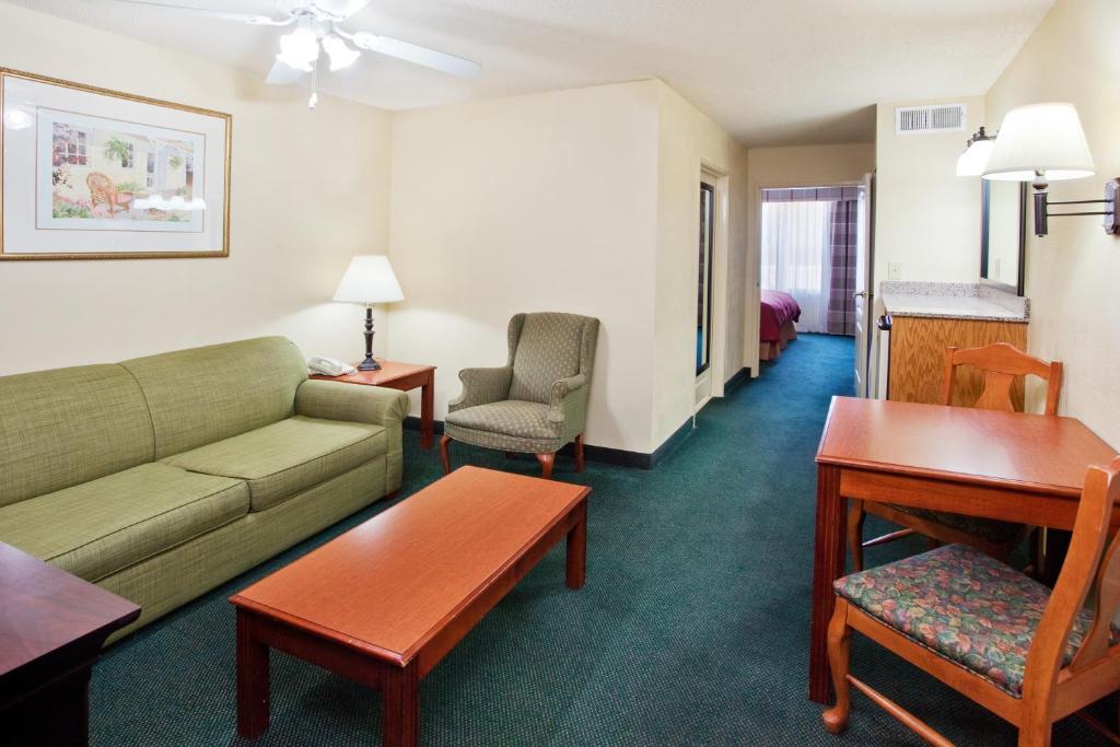 Country Inn & Suites by Radisson, Hiram, GA - Error