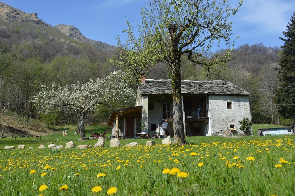 Gallery image of CountryRooms Valchiusella in Vico Canavese