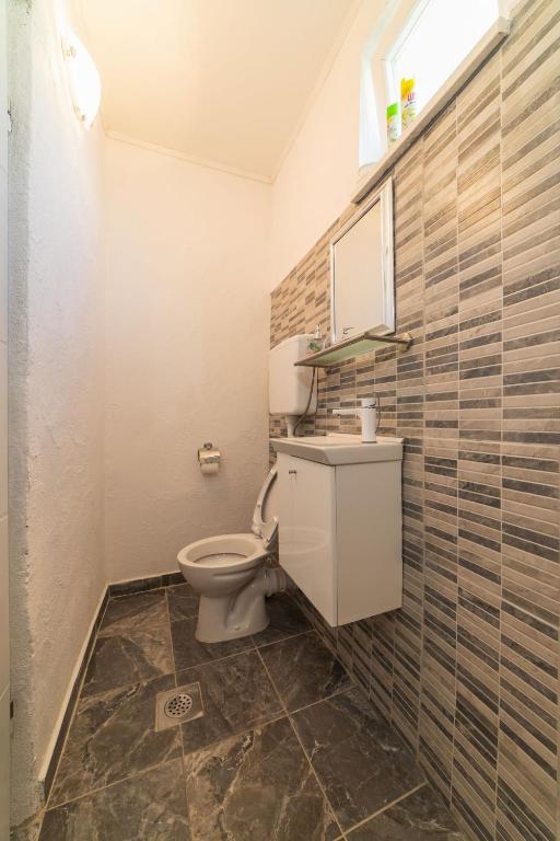 Koupelna v ubytování Apartment Livaja