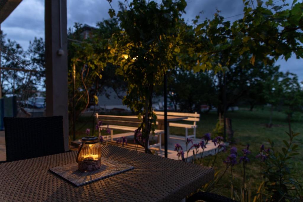 Zahrada ubytování Apartment Livaja