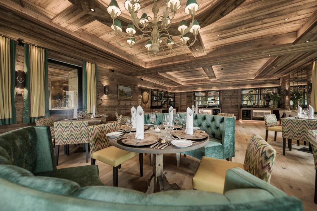 Posezení v ubytování Alpin Resort Sacher