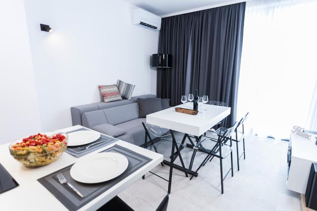 Posedenie v ubytovaní Apartman Amore