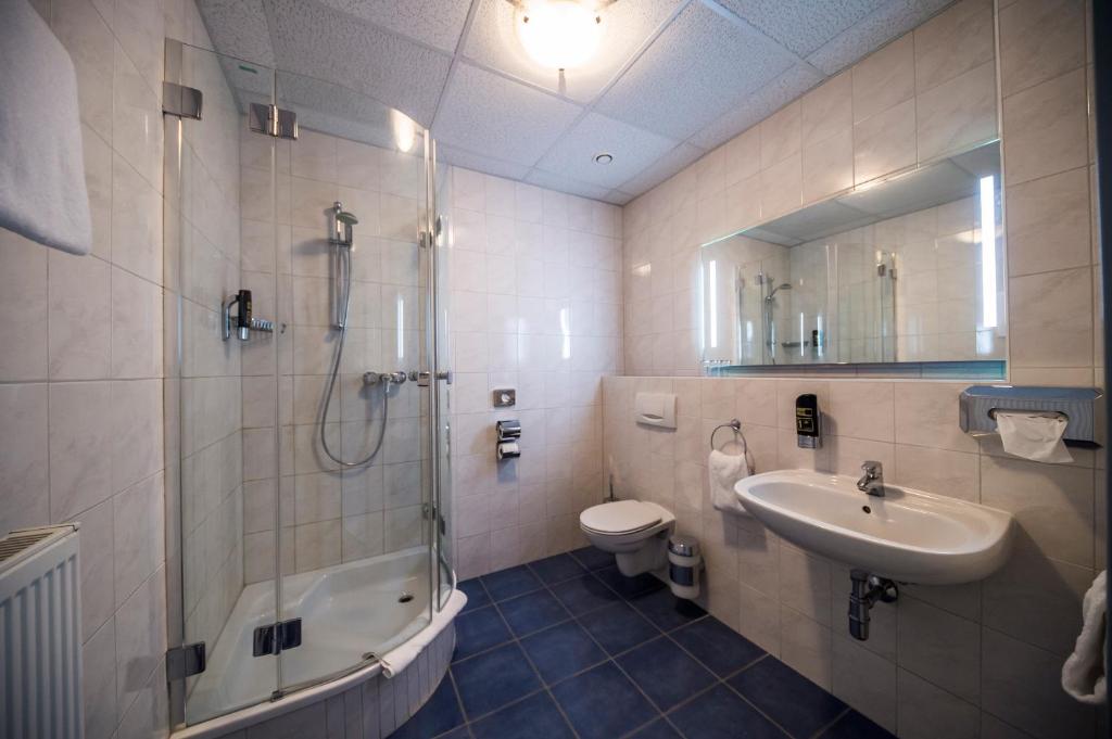 Koupelna v ubytování Hotel Fohnsdorf