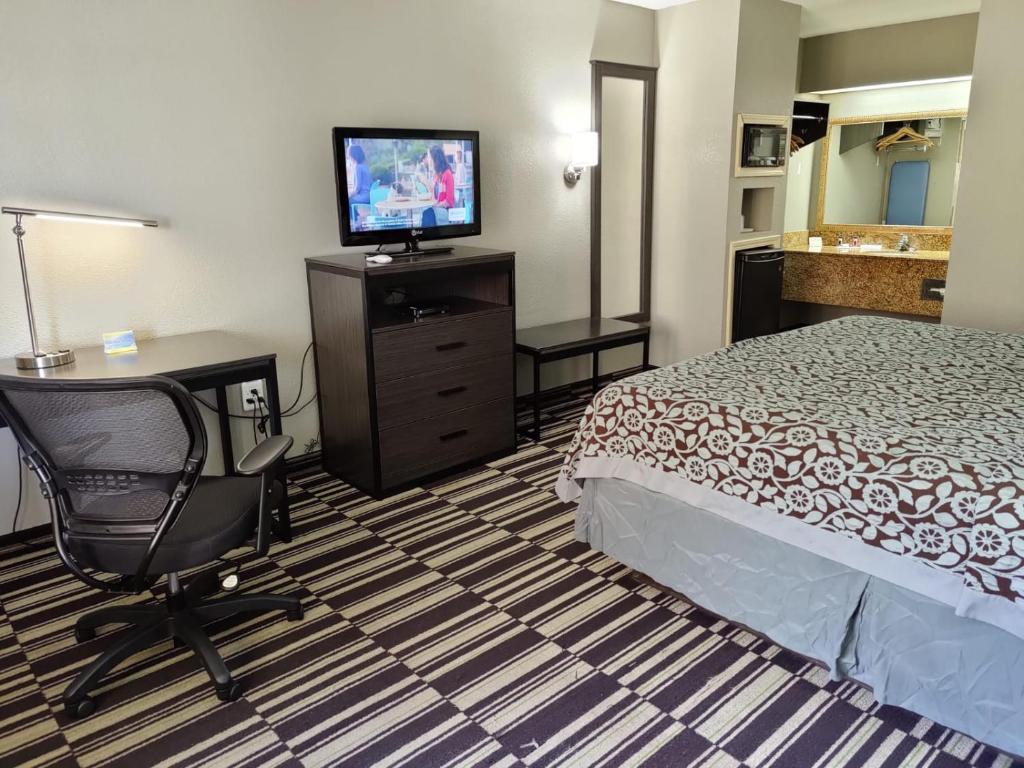 Days Inn by Wyndham Southaven MS - Deluxe Kamer Met Kingsize Bed - Niet-Rokers