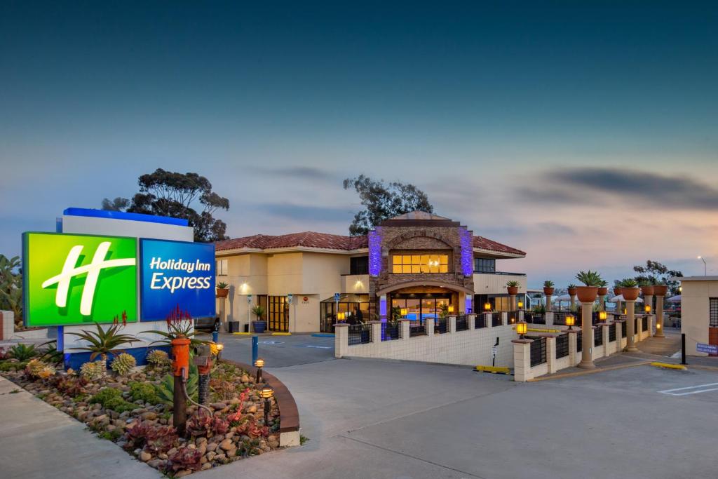 a rendering of the exterior of a hotel at Holiday Inn Express San Diego Airport-Old Town, an IHG Hotel in San Diego