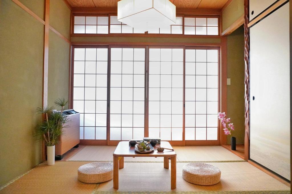 Galeriebild der Unterkunft Japanese House Osaka Sennan Hotel（大阪泉南酒店和築） in Tannowa