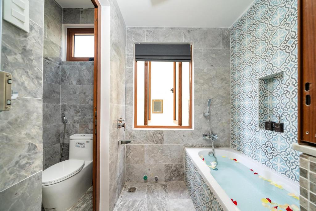 Koupelna v ubytování An Nhien Boutique Villa