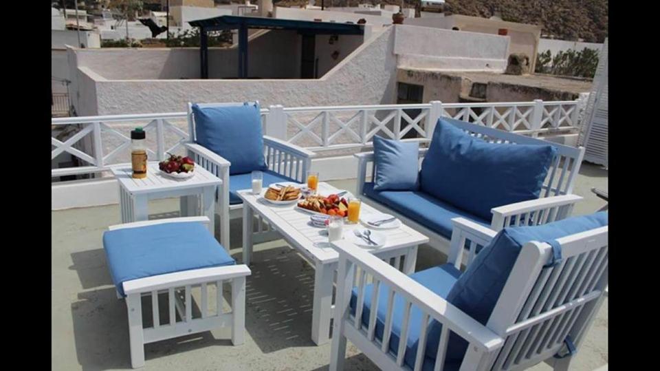 Linos Suites Emporio Santorini photo 2