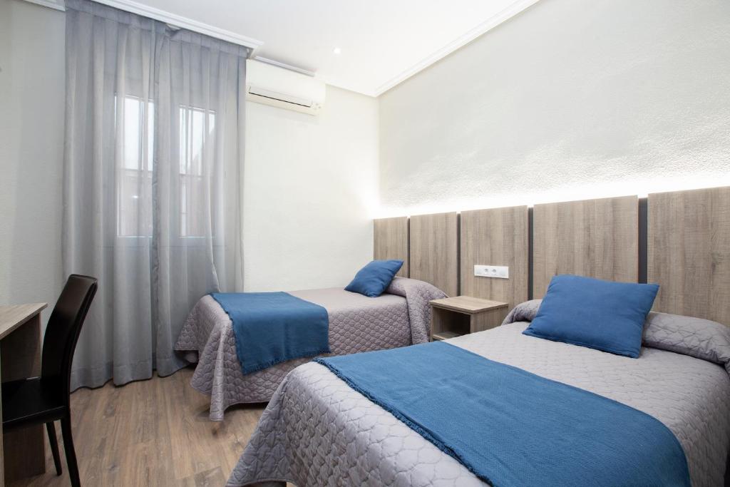 Hostal María Luisa - Resim 37