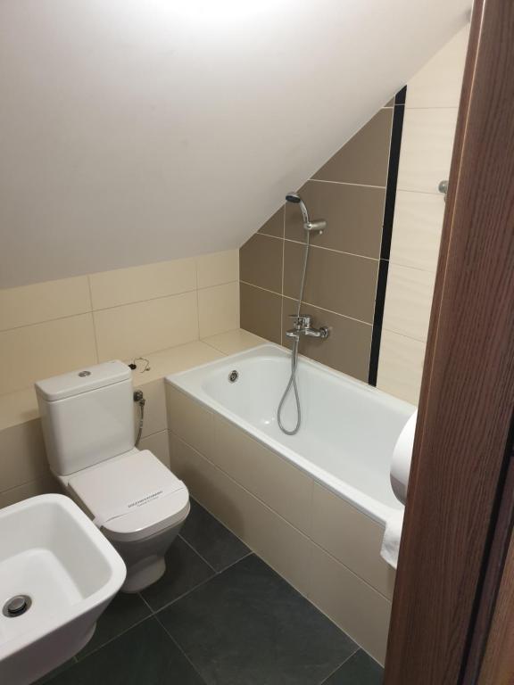 Garden Zajazd - Resim 18