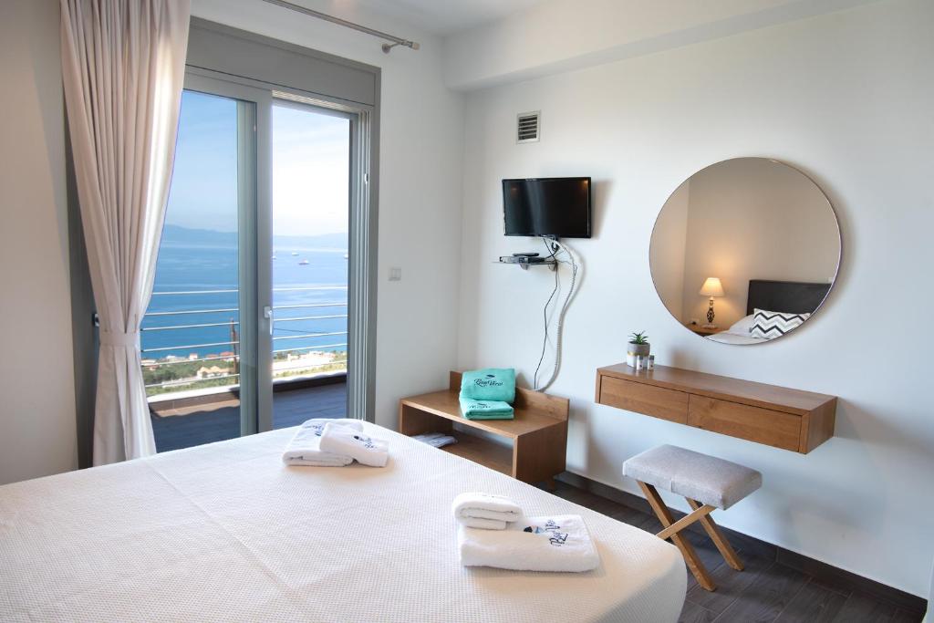 Posteľ alebo postele v izbe v ubytovaní Bay View GuestHouses