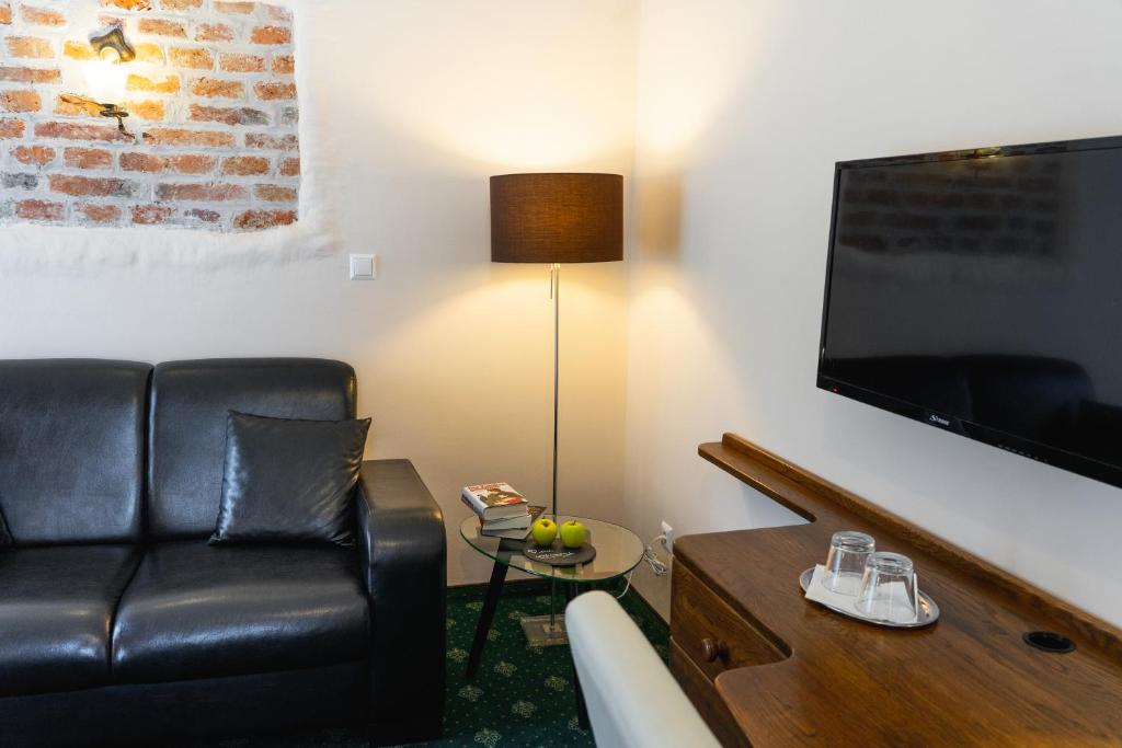TV a/nebo společenská místnost v ubytování Pension Waldfriede