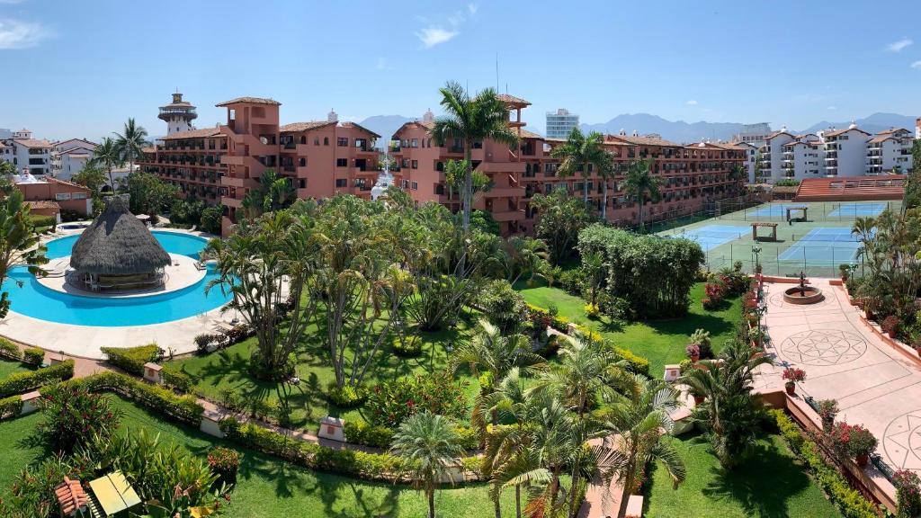Vista de la piscina de Sunny Apartment In The Heart Of Marina Vallarta o alrededores