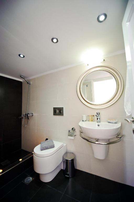 Archontiko Suites Santorini - 7